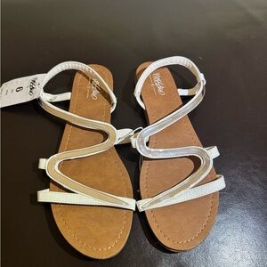 Vintage Mossimo White and Silver Lola Sandals